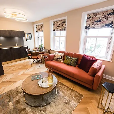 아파트 Maison Mouettes By Luxury Travel Emporium - Luxury With Abbey Views 휫비